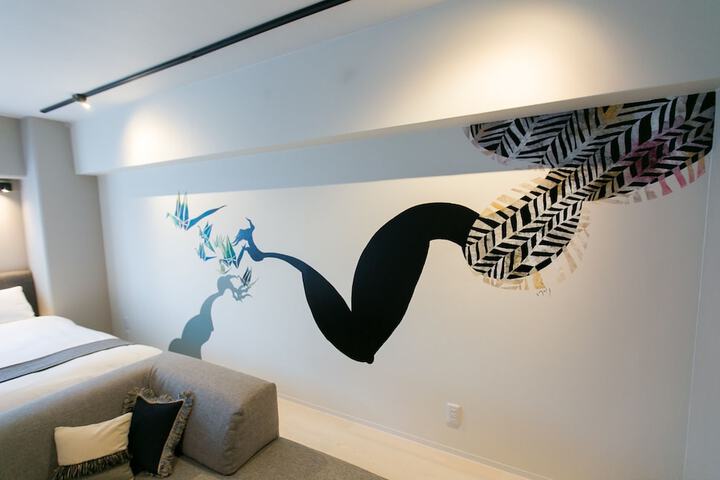 Room 3 of 105