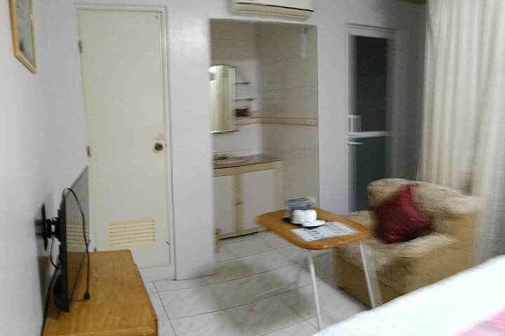Room 4 of 11