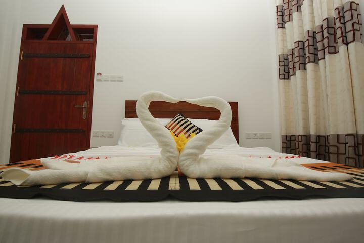 Room 10 of 48
