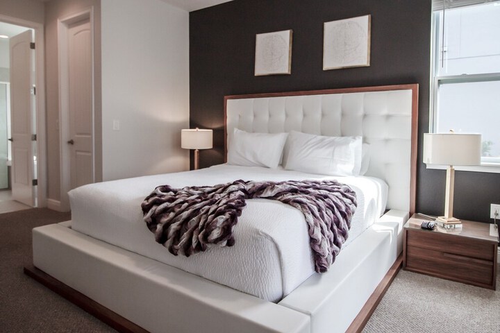 Room 28 of 70