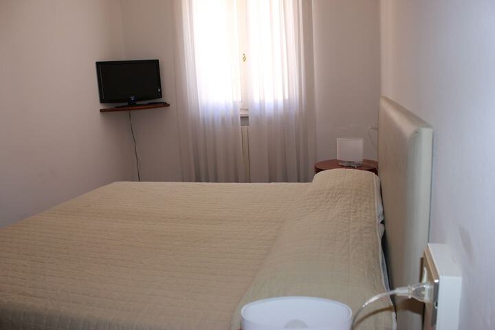 Room 11 of 53