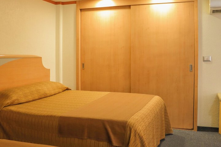 Room 30 of 39