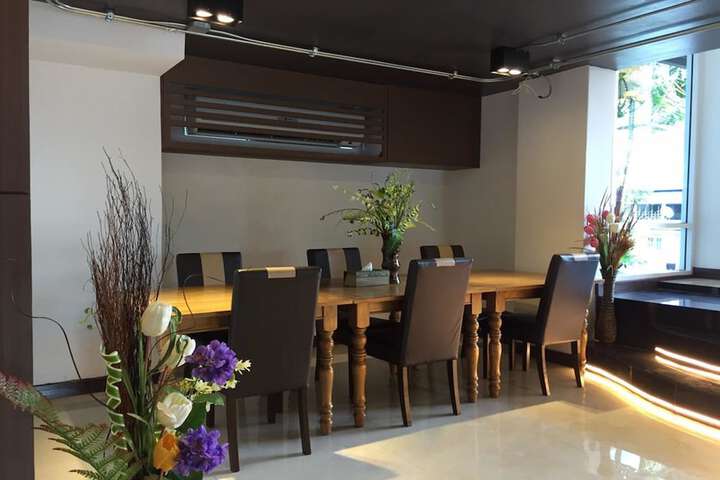 Guest Lobby