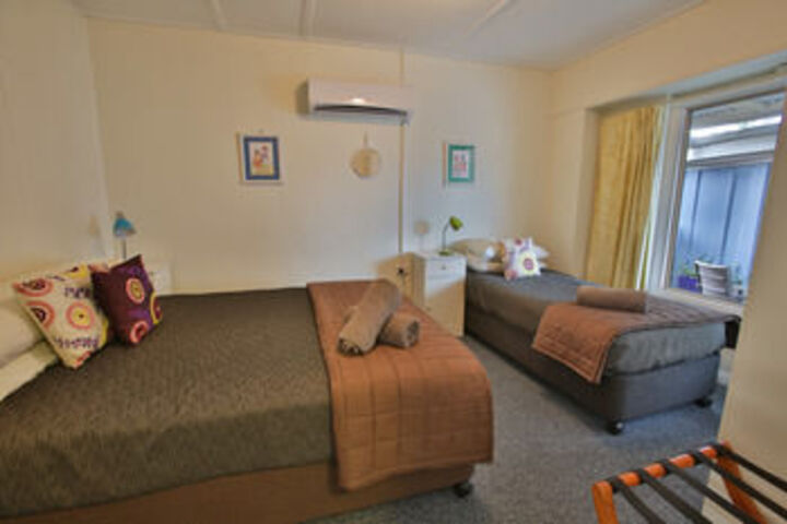 Room 15 of 36