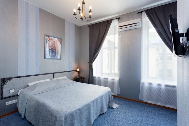 Room 7 of 46