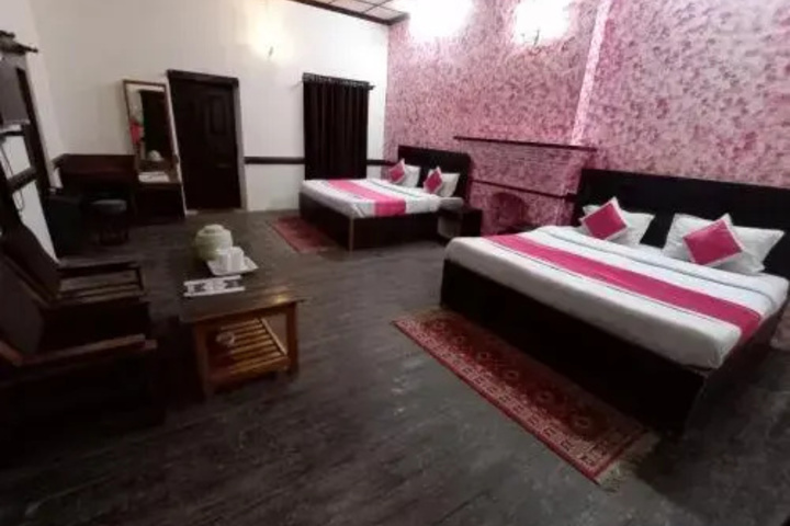 Room 15 of 16