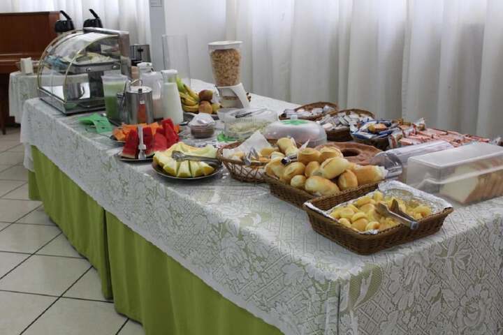 Dining 50 of 61