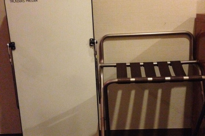 Room 30 of 69