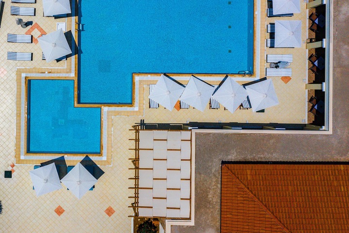 Hotel with Pool