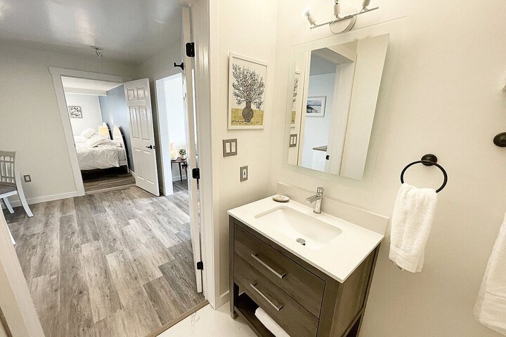 Room 127 of 144