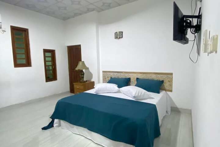 Room 5 of 14