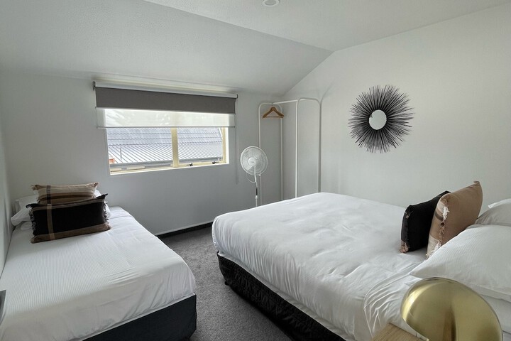 Room 17 of 85