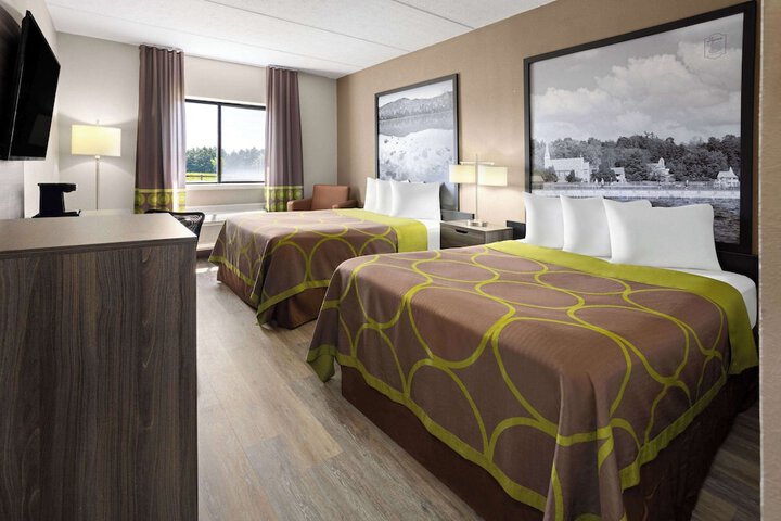 2 Queen Beds Deluxe Room (4 of 5)