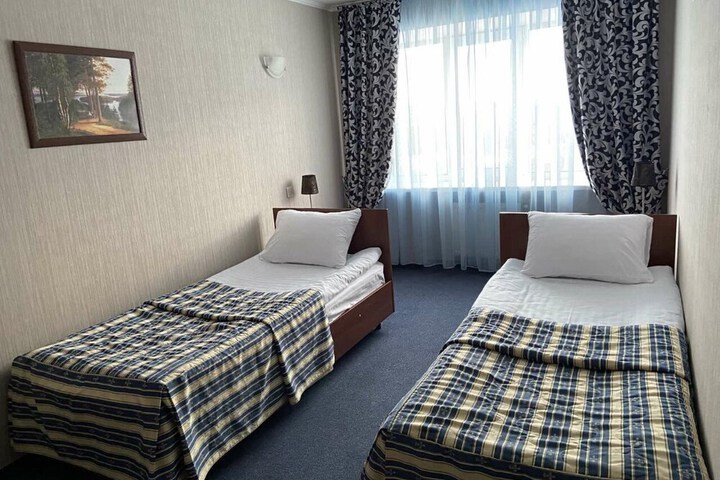 Room 10 of 70
