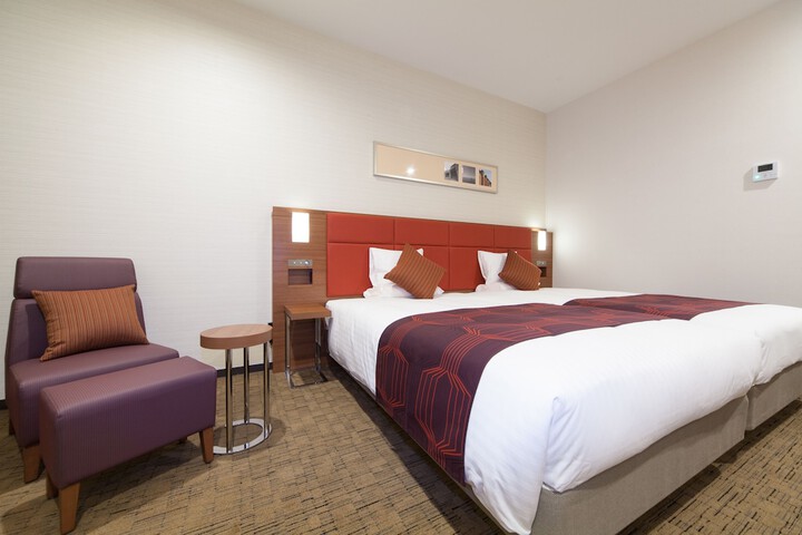 Room 44 of 86
