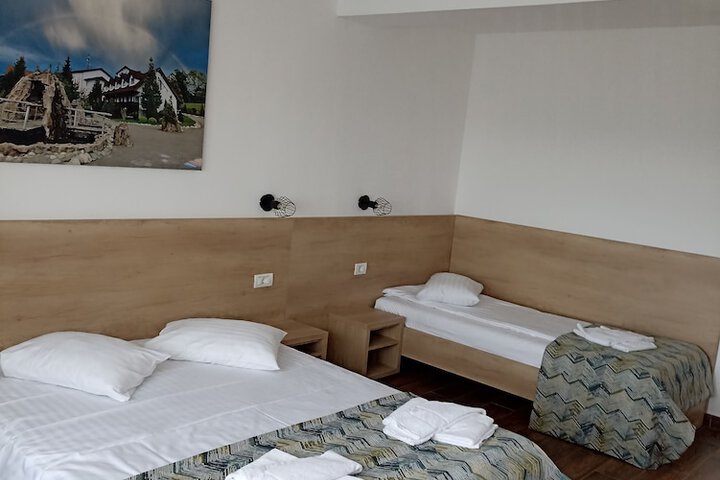 Room 7 of 37