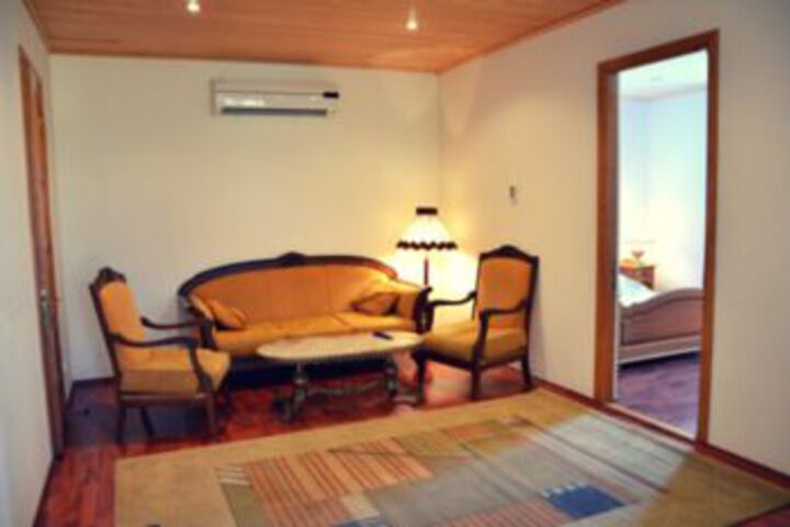 Room 37 of 43