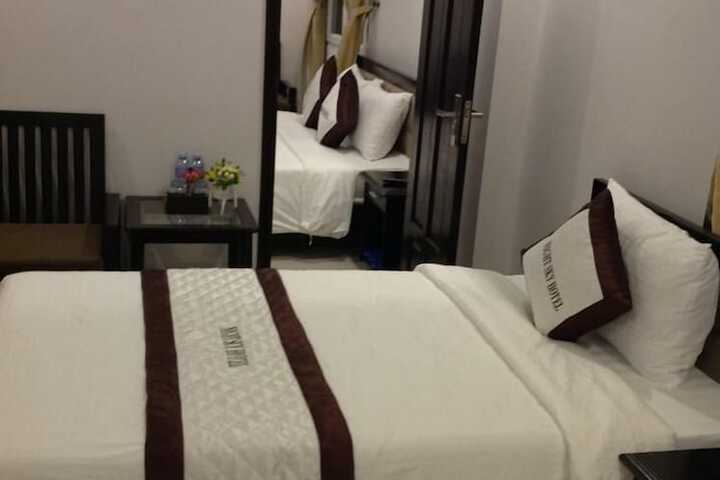 Room 7 of 34
