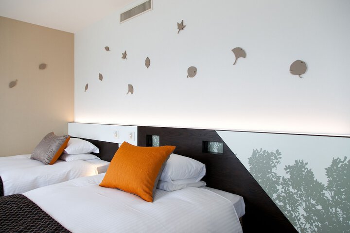 Room 15 of 64