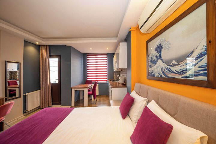 Room 57 of 158