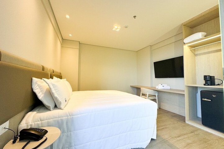 Room 4 of 58