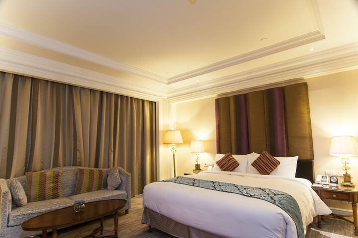 Room 17 of 125