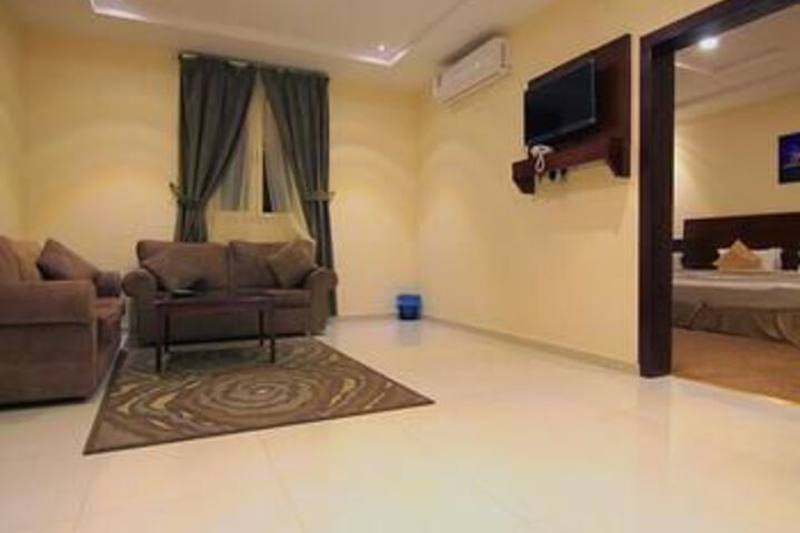 Room 8 of 45