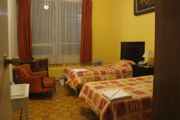 Room 23 of 86