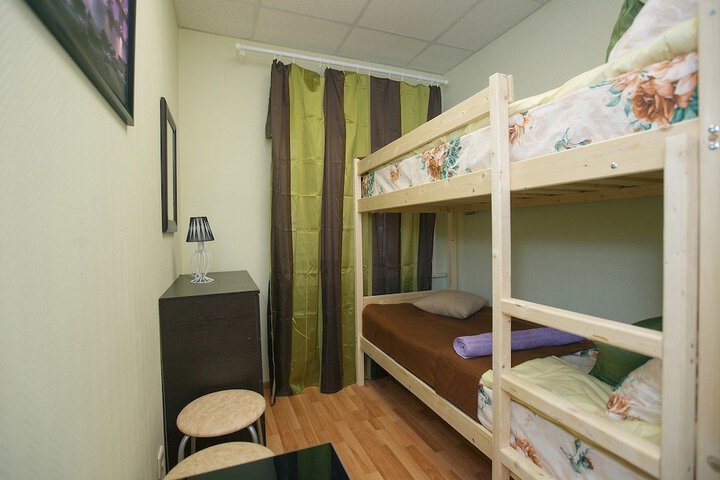 Room 10 of 20