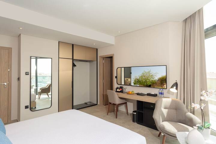 Room 9 of 60