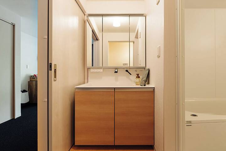 Room 30 of 57