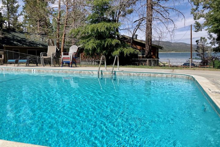 Pool 12 of 30