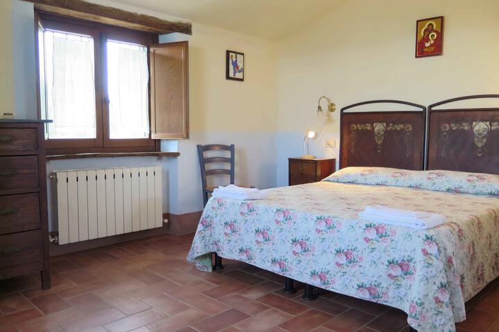 Room 5 of 20