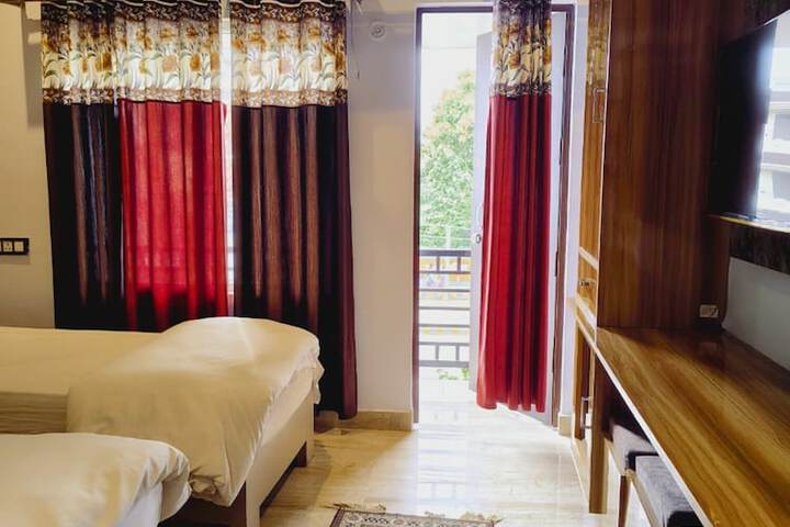 Room 17 of 22