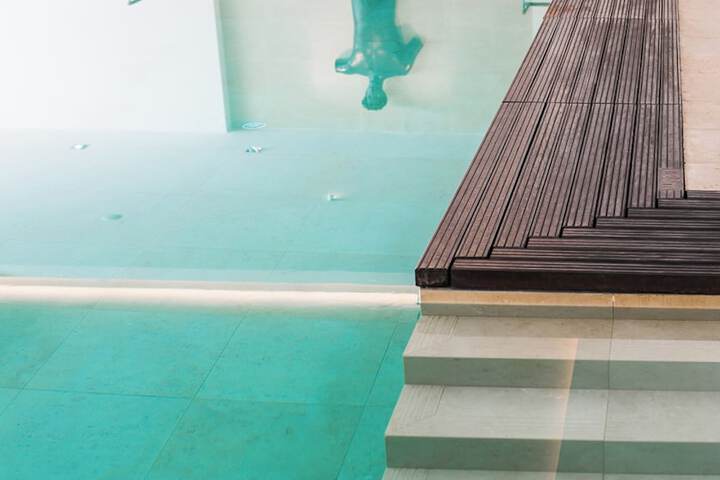 Pool 113 of 188