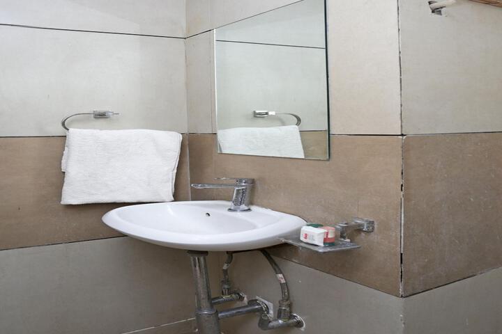 OYO Townhouse 929 Hotel Siya Palace