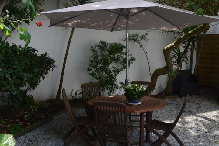 Terrace/Patio 33 of 34