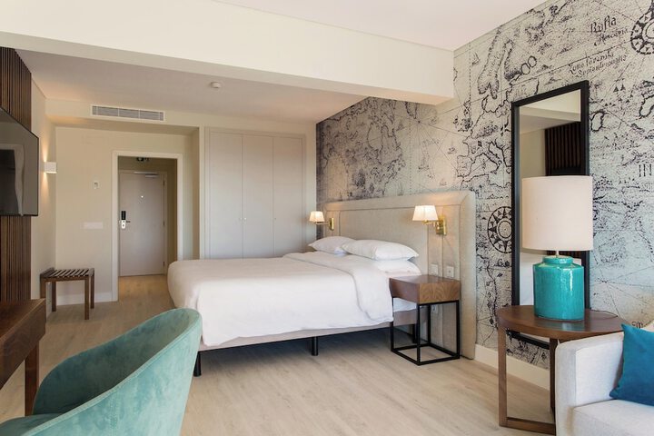 Room 29 of 125