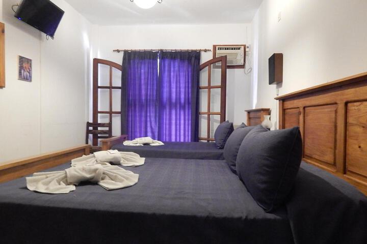 Room 9 of 27