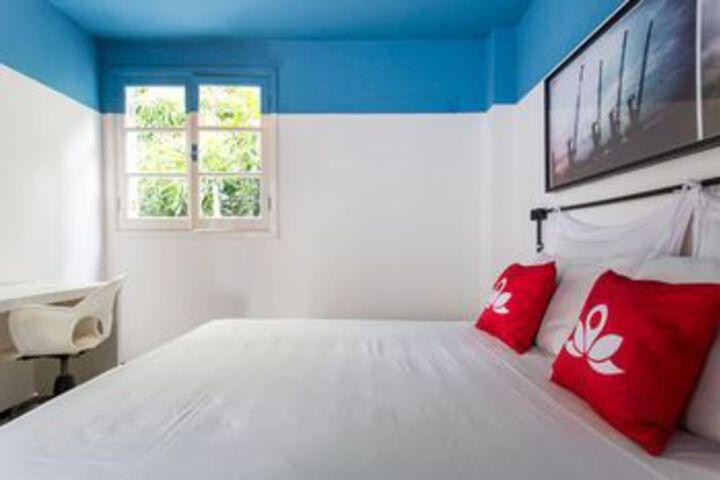 Room 19 of 35