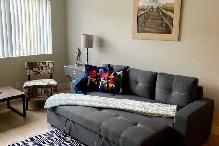 Room 5 of 10