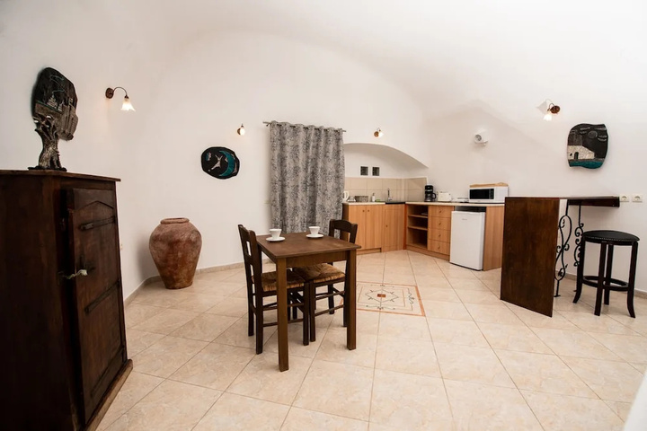 Room 15 of 24