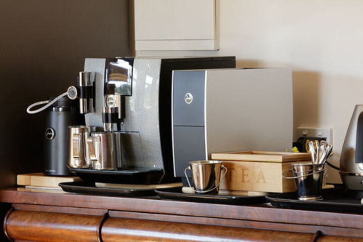 Breakfast/Coffee Service 19 of 38