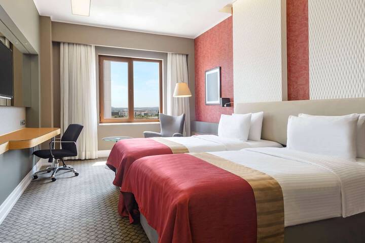 Room 20 of 63