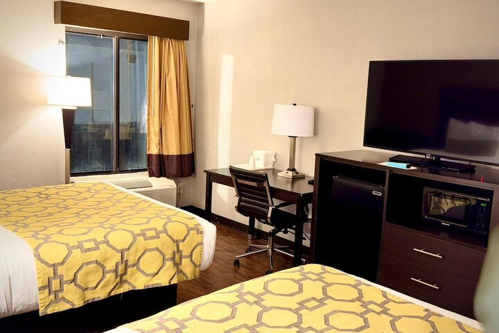 Room 7 of 14