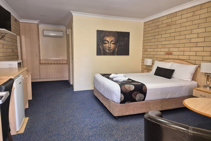 Room 19 of 43