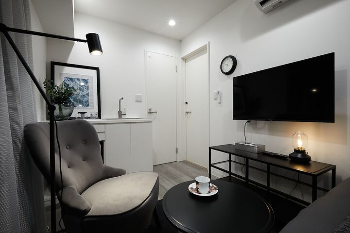 Room 6 of 86