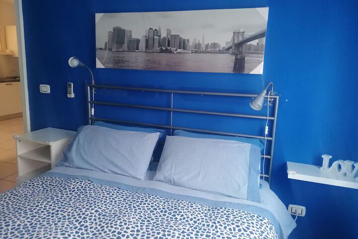 Room 5 of 53