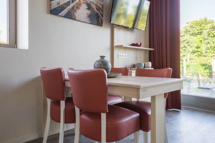 Dining Photos