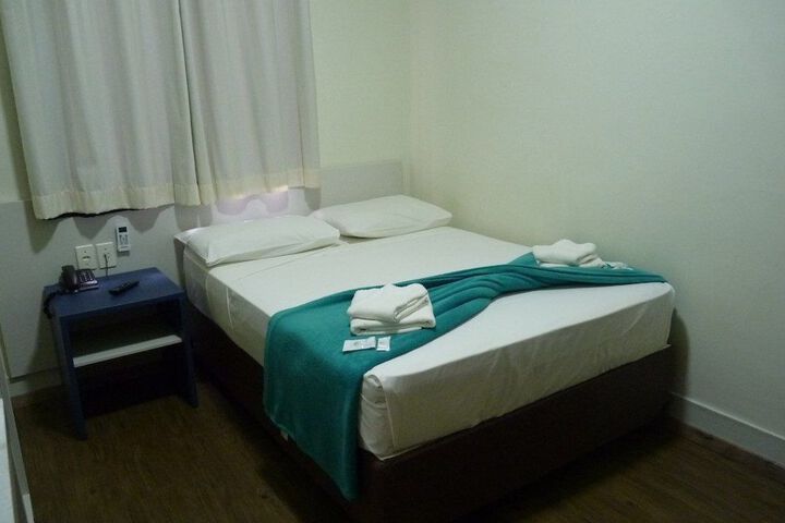 Room 8 of 41